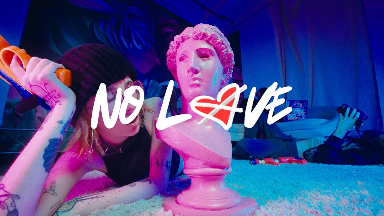 Still from JXSSE — No Love official music video
